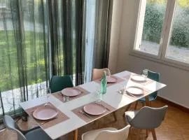 A 30 min de l'île aux Mimosa Maison Vendéenne avec Jardin