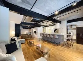 bHOTEL Kaniwasou 101 1BR good for 10PPL in the scenic Island of Miyajima