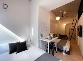 bHOTEL Nekoyard - Modern new 1BR apt very close to peace park room wifi 7ppl，位于广岛原爆圆顶战争纪念碑附近的酒店