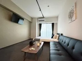 bHOTEL Nagomi - Luxe Apartment Near the City Center for 3Ppl