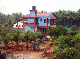 CLASSIC ANAND BUNGALOW-Blossom Suite, Tarkarli Road, Malvan，位于马尔万的酒店