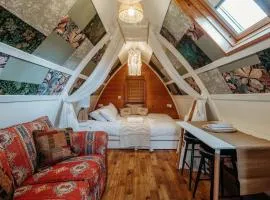 Robin Nest - Cosy Shepherd's Hut Hideaway