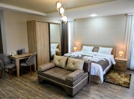 Hotel K124，位于库塔伊西的宠物友好酒店