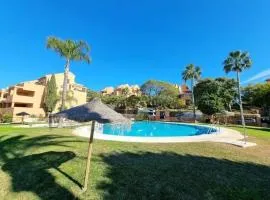 Seaview luxury apartment in Marbella East