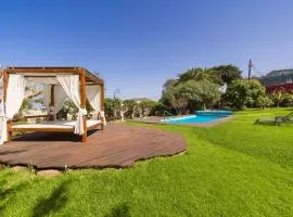 Villa with Pool and sea views in Banana Plantation