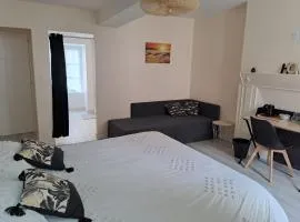 CASTEL HOME