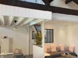 Loft Biarritz proximité Mer et Golf，位于比亚里茨的别墅