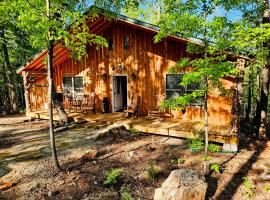 Hideaway Cabin near Mammoth Springs, Ark，位于Mammoth Spring的度假屋