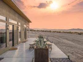 Estrella Perdida - Joshua Tree Off-Grid Soaking Tub，位于约书亚树的酒店