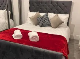 SAV 3 Bedroom House Chiltern Rise Luton