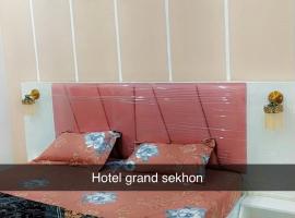 Hotel sekhon，位于伯蒂亚拉的酒店