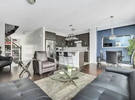 Modern townhome in Kanata w direct forest access
