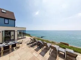 The Sea House - Ultimate Seafront Living & Sunsets