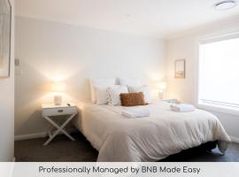 Ideal Family Home, Close to Sportsgrounds, Hospital & Cadia