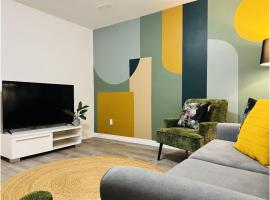 The Artistry I Sled In & Sled Out I Riverside I TV，位于班克罗夫特的酒店