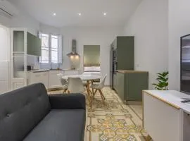 Modern luxury apt, a stone throw away to Valletta