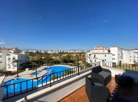 Beautiful sunny penthouse pool views - RA2532LT，位于Los Tomases的公寓