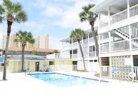 Ocean Blvd Paradise Steps to Beach w Pool and Grill