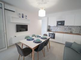 La Stella Marina - Puglia Mia Apartments，位于Capitolo的酒店