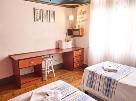 Alakhe Self-Catering Accomodation Twin Bedroom，位于奥茨胡恩的酒店