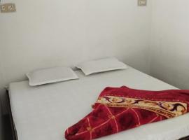 Hotel Shri Gyandeep，位于Dharāsu的酒店