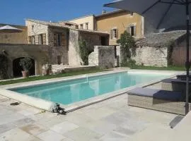 Villa spacieuse a Saint Saturnin les Apt avec piscine privee 350 m²