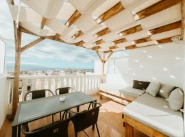 Spacious 2 BR Golden Apartment by Aqua Vista Tenerife，位于卡亚俄萨尔瓦赫的公寓