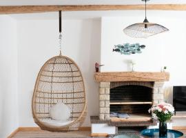 Les Frangines - maison de ville avec jardin Ault，位于欧村的酒店