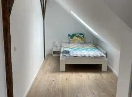 Herrliches Zweibett-Zimmer im Grünen in Schleswig-Holstein - ideal für Monteure, Gemeinschaftsbad Zimmer Nr 4