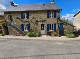 La villa aux volets bleus，位于圣埃蒂安德菲尔萨克的酒店