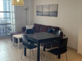 Acogedor apartamento en la playa con WIFFI y AACC，位于蒙科法尔的酒店