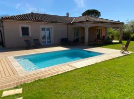 Villa spacieuse avec piscine privé , Vallée du Lot，位于普赖萨克的度假屋