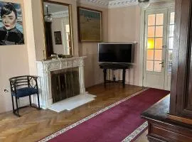 Old town apartment next to sea Constanta