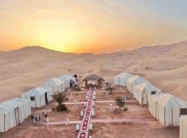 Desert Camel luxury Camp，位于梅尔祖卡的酒店