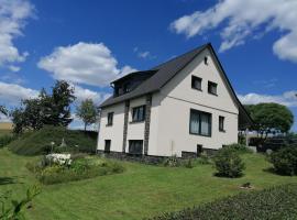 Ferienwohnung "Haus am Weifberg" Hinterhermsdorf，位于汉特赫姆斯多夫的酒店