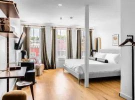 West Market Square View, Historic Hotel DTWN, King Bed, Room # 401