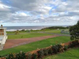 3 Queensway Uvongo