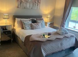 The Verve Lodge - 4 bed home in Mountcharles，位于Mountcharles的酒店