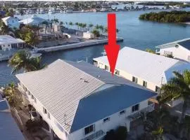 Easy Ocean Access 30' Dock - House - Private Club w/ Heated Pool and Sandy Beach