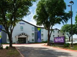 Spark By Hilton Dallas Market Center