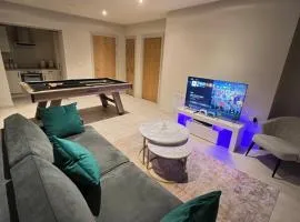 Central Leeds - Modern Spacious Apartment