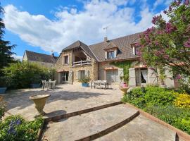 Chambres d'Hotes chez Renée，位于Le Charmel的酒店