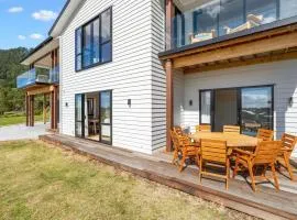 The Terraces - Pauanui Holiday Home