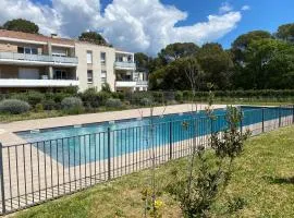 Rez de Jardin T3 recent et calme au Nouvelles Terres à La Londe les Maures