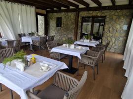 Plitvice Inn，位于耶泽尔采的Spa酒店