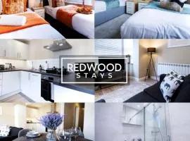 2 Bedroom 1 Bathroom Town Center Apartment With FREE Parking By REDWOOD STAYS