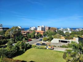 Beach Pad at North Wollongong，位于卧龙岗的酒店