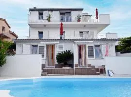 Apartments Mihovilovic - 50 m from beach