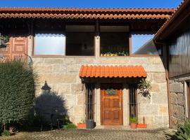 Bergui Guesthouse - Em Guimarães desde 2017，位于吉马良斯的酒店