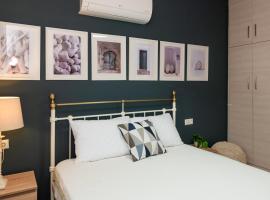 Nina's Apartments，位于Kómi的酒店